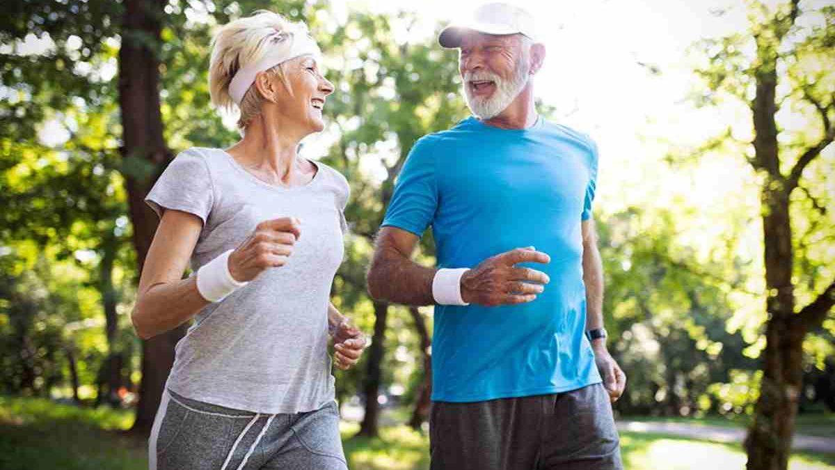 Want to Stay Fit and Attractive as You Grow Older? Use These 4 Helpful Tips